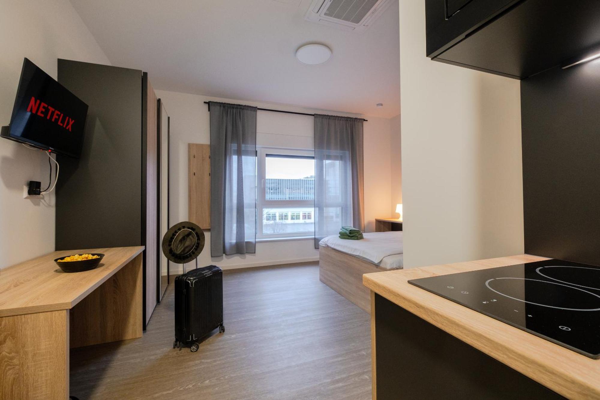 Jade & Jabo - Sehr Schoene Zimmer & Apartements Zum Wohlfuehlen Tageweise & Wochenweise Buchbar Neuss Exteriér fotografie