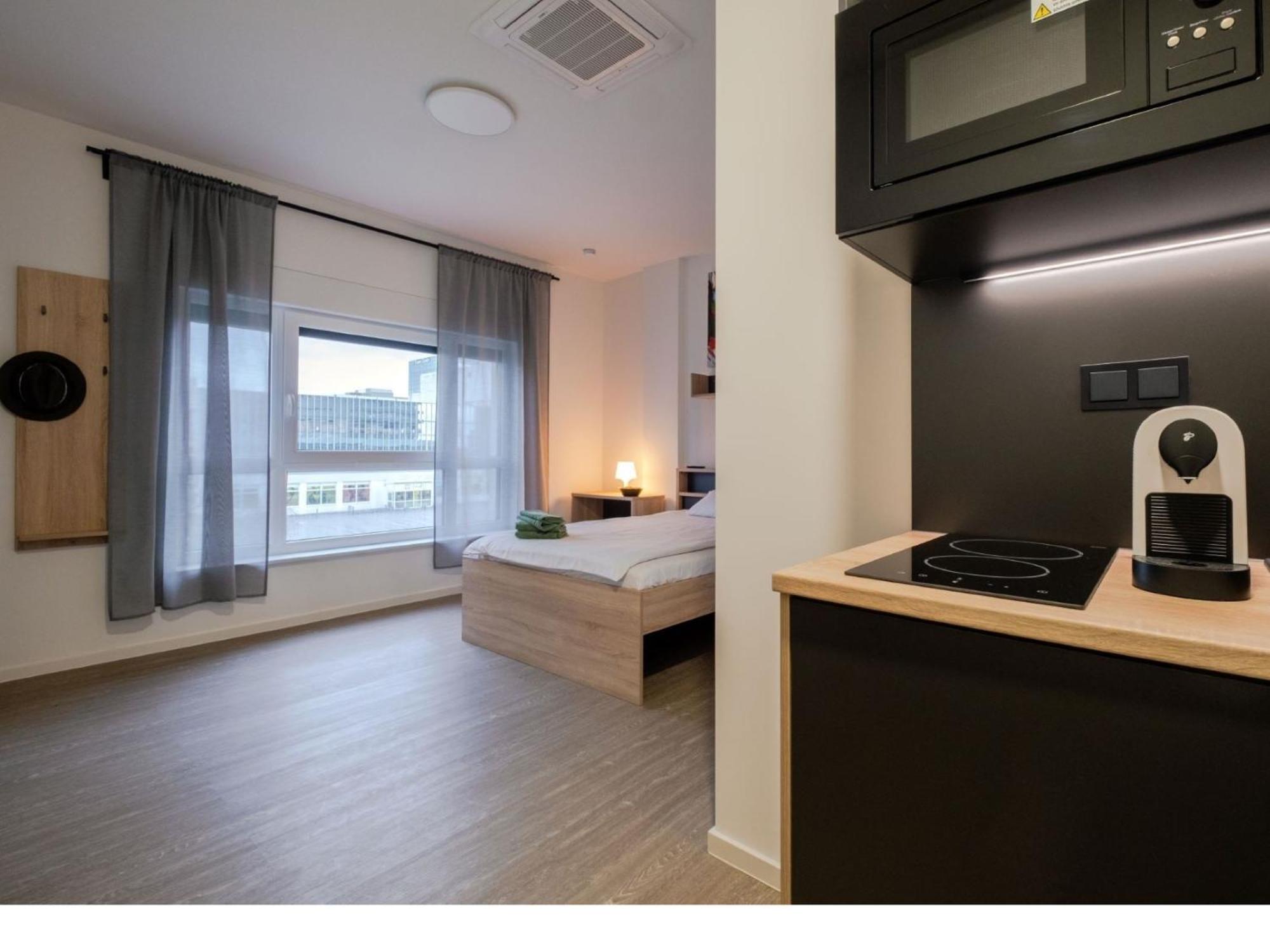 Jade & Jabo - Sehr Schoene Zimmer & Apartements Zum Wohlfuehlen Tageweise & Wochenweise Buchbar Neuss Exteriér fotografie