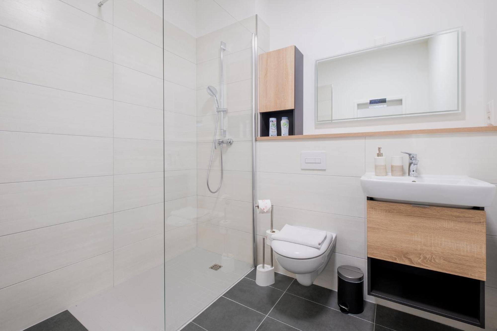Jade & Jabo - Sehr Schoene Zimmer & Apartements Zum Wohlfuehlen Tageweise & Wochenweise Buchbar Neuss Pokoj fotografie